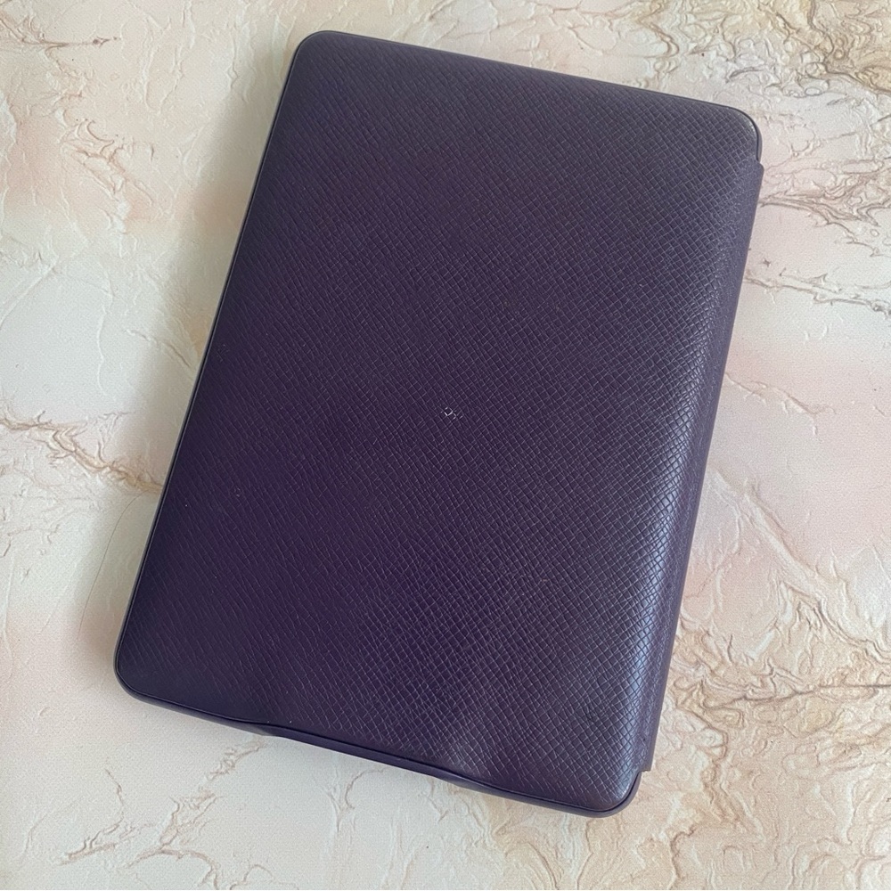 Amazon Kindle Paperwhite (1/2/3 Generation ONLY) Purple Smart Case - Picture 3 of 4